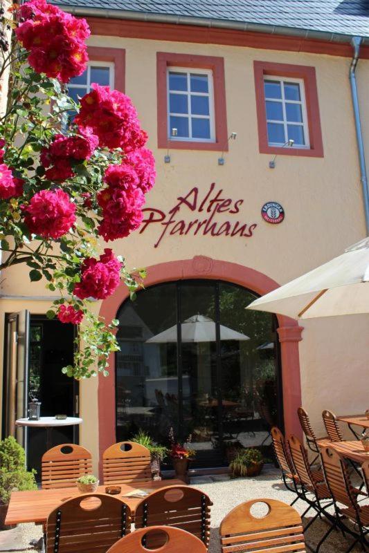 Altes Pfarrhaus Auw an der Kyll Exterior foto
