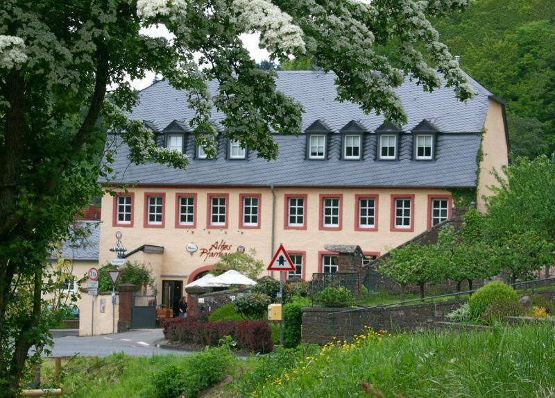 Altes Pfarrhaus Auw an der Kyll Exterior foto